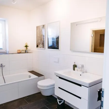 Holiday home Haus Am Diemelufer - Pur, Private Sauna - Der Luxus Der Stille